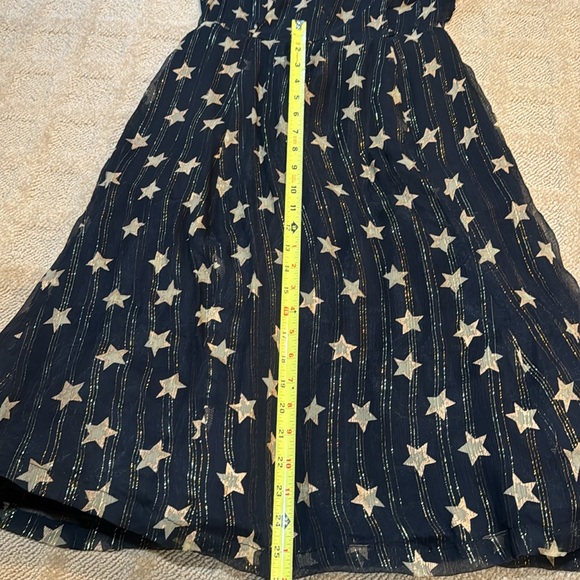 Sparkle and Shine in the adorable dress! - Picture 10 of 14